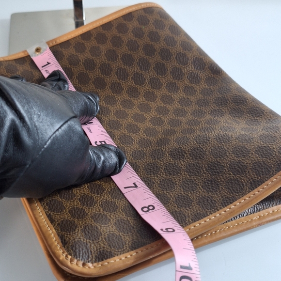 Celine macadamia cluth - Picture 8 of 8